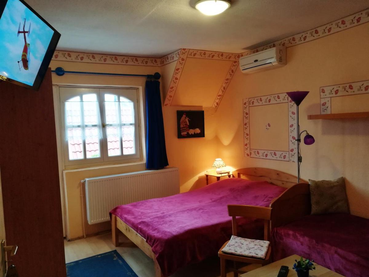 Castello Vendeg Es Apartmanhaz Еґер Екстер'єр фото