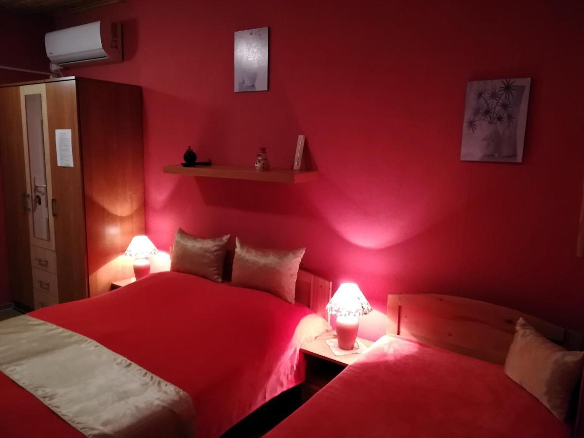Castello Vendeg Es Apartmanhaz Еґер Екстер'єр фото